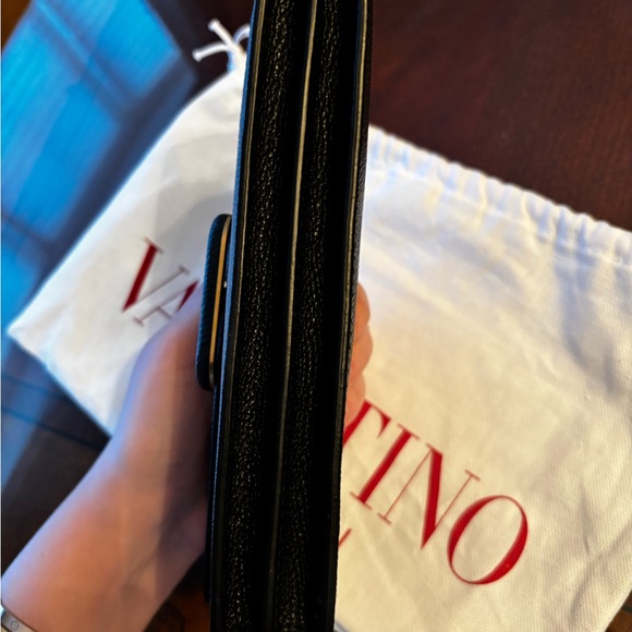 AUTHENTIC Valentino Vlogo Black Textured Calfskin Clutch w chain - like new - Picture 4 of 7